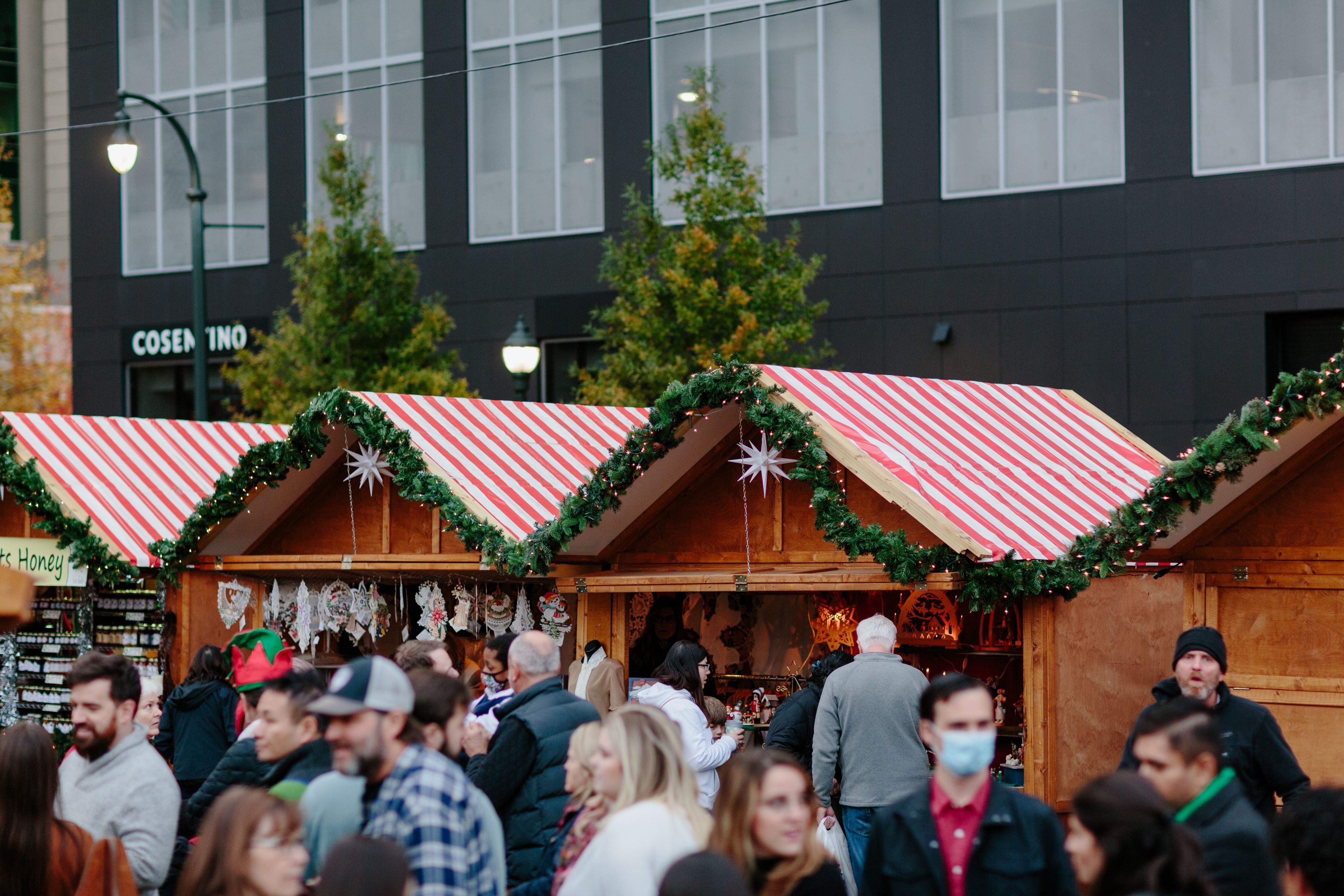 Metro Atlanta Mall Hours For Last-Minute Christmas Shoppers